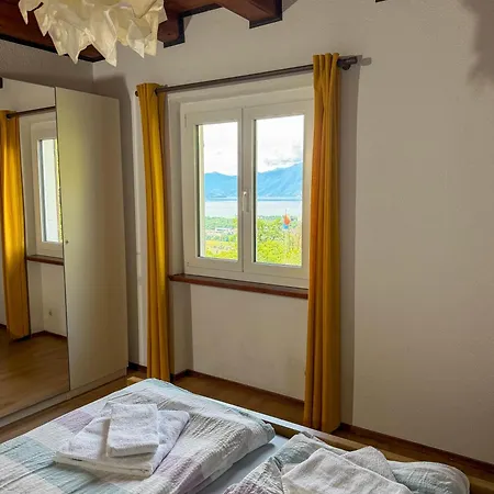 Casa Ai Vigneti By Holap Sa Nyaraló Gordola